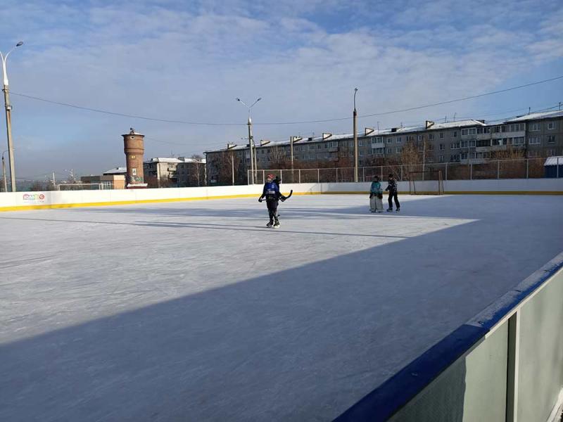 Сезон уличного хоккея открыт